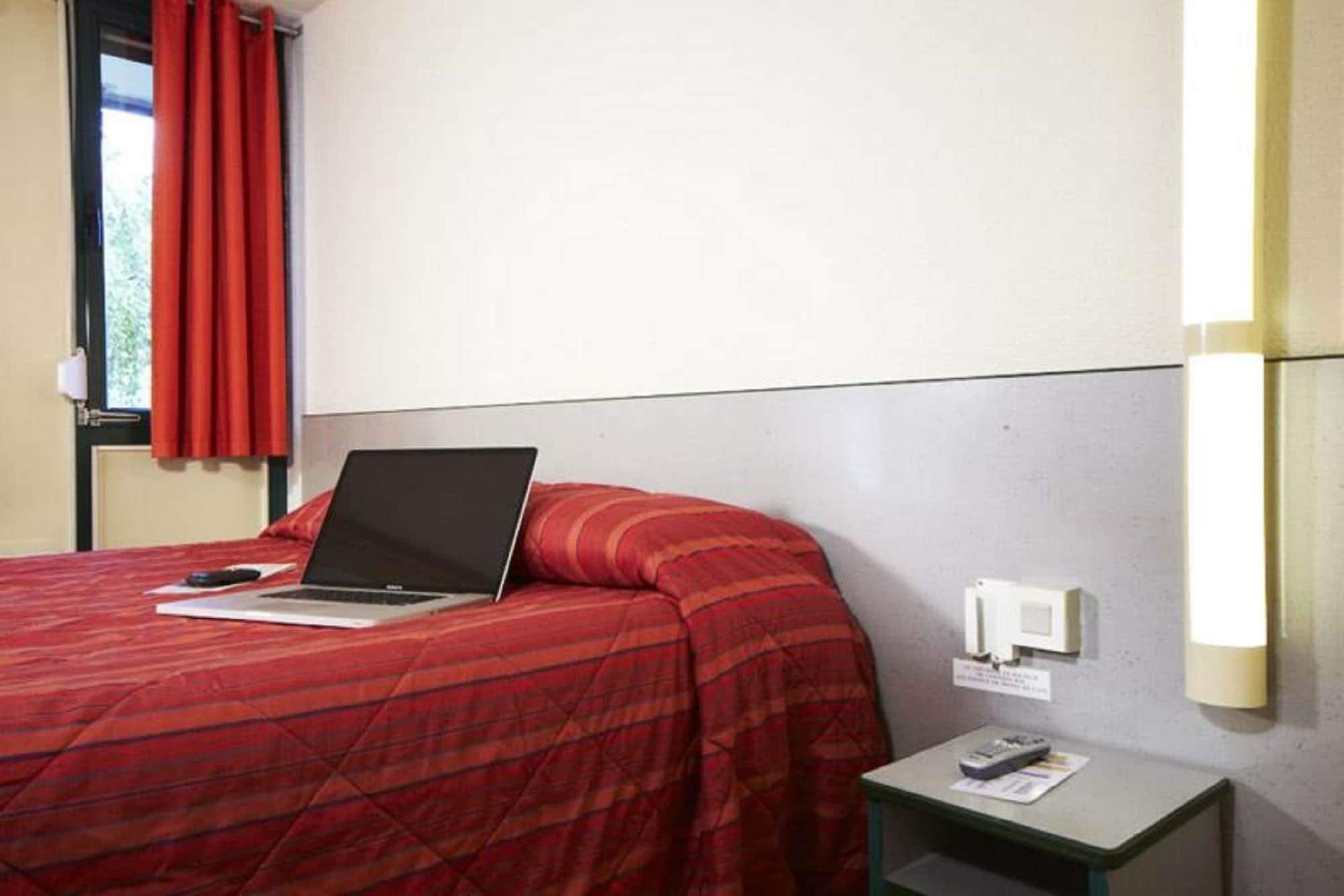 Premiere Classe Tarbes - Bastillac Экстерьер фото